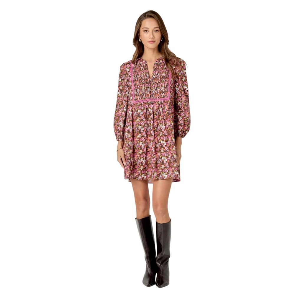 Chic Floral Mini Dress in Pink